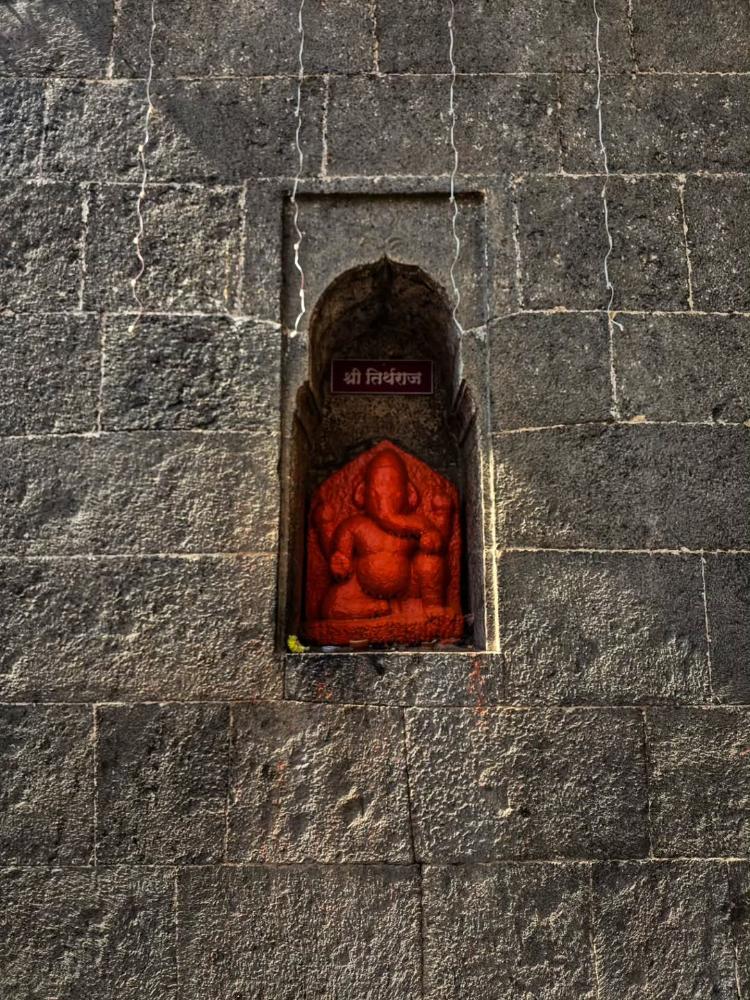 Ganpati puja - Gemstones